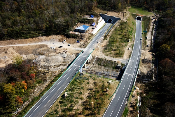 道路塌陷雷達(dá)檢測(cè)